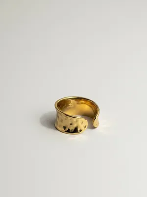 Hammered Cuff Ring Gold